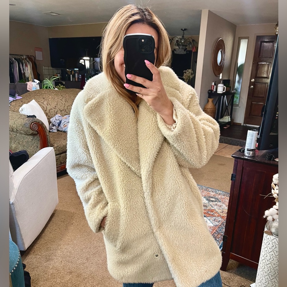 Topshop | Sherpa Teddy Beige Jacket Size: 4